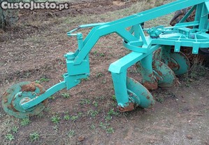 Charrua de 3 discos Fialho&filhos