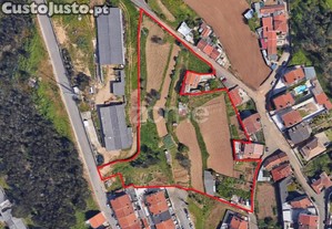 Terreno De 8700M2 Com Capacidade Construtiva Em...