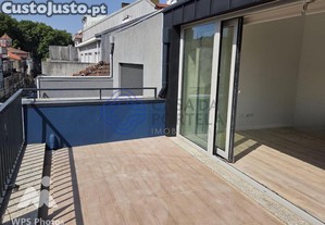 Apartamento T2 em Costa Cabral