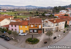Prédio T4 De Utilização Mista Em Panoias - Braga