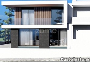 Moradia T4 Em Palmeira - Braga