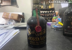 Jord�o Vinho do Porto alourado doce
