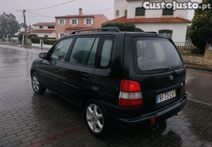 Mazda Demio 1.3 - 98