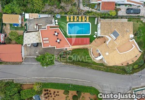 Carvoeiro - moradia com piscina aquecida perto da praia