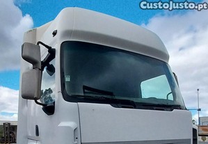Renault 440. Tractor. Manual. Retarder.