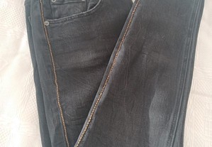 Jeans Zara Woman com lateral metalizada