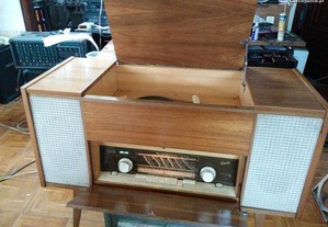 Radio Antigo Móvel Graetz (Assistência Técnica)