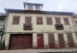 Prédio Para Recuperar No Centro De Ovar