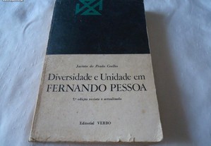 Livro Diversidade e unidade em Fernando Pessoa 1982-Jacintodo Prado Coelho