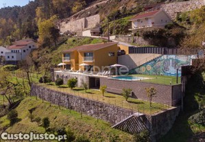 Moradia Individual Com Piscina E Garagem Em Rio...