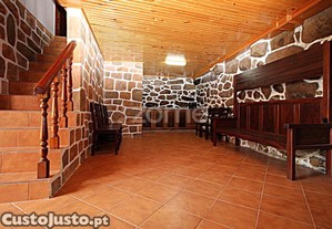 Moradia T2 Com 2 Pisos Em Tourém, Montalegre