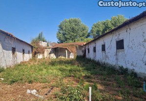 Casa / Villa em Golpilheira de 3294,00 m