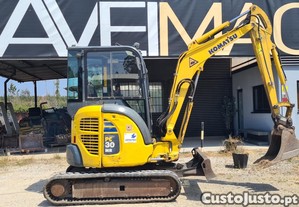 Mini giratoria Komatsu PC30 MR3 - 3.400KG