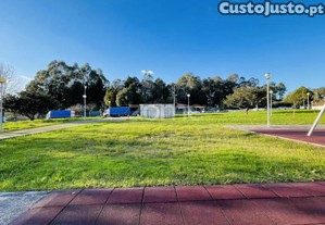 Terreno Urbano Para Comercio Castelo Da Maia-Porto