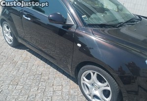 Alfa Romeo Mito Distinctive - 09
