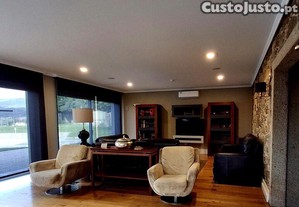 Quinta T6 em Cerdal de 461,5 m²