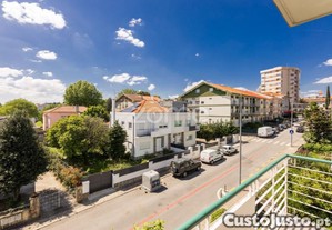 Apartamento T4 C/ 150M2 Em São Vítor - Centro...