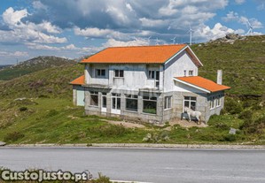Moradia - Tendais - Serra De Montemuro - Cinfães