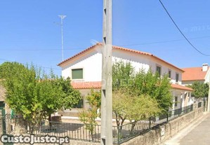 Oportunidade nica! descubra esta incrvel moradia t5, no concelho de idanha-a-nova na vila da zebreira.