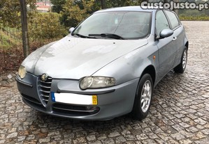 Alfa Romeo 147 1.9 JTD - 04