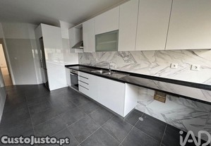 Apartamento T3 em Cacém e São Marcos de 115 m²
