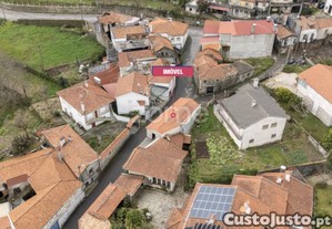 Casa T2 Para Recuperar Em Sanfins - Sever Do...