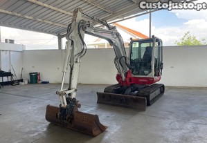 Takeuchi TB 250-2 Giratria