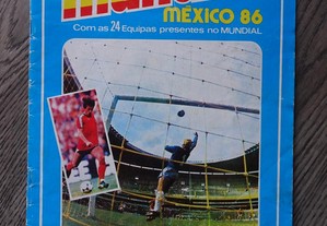 Caderneta de cromos de futebol Mundial México 86 - Manil