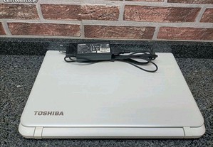 Portátil Toshiba L50-B-12H core i5