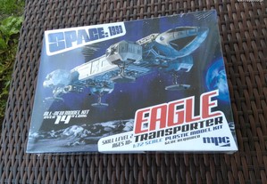 Kit de modelismo Eagle Transporter Espaço 1999