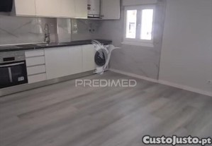Apartamento t3   excelente de remodelação total no laranjeiro (almada)
