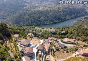 Moradia Para Reconstrução Com Terreno E Vistas...