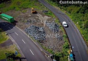 Terreno urbanizável na freguesia da urzelina   ilha de são jorge