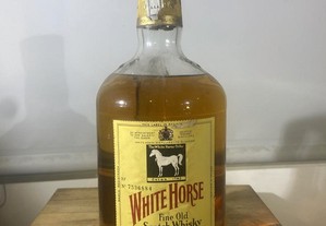 Garrafão de whisky White Horse 200cl/43% teor alcoólico