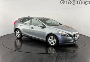 Volvo V40 2.0 - 15