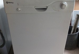 Maquina Lavar Louça Balay 3VS241BB5 (Só Peças)