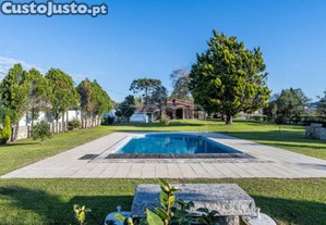 Quinta Exclusiva Com Moradia T4 E Vinha A 1Km...