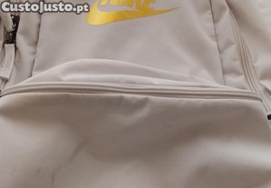 Mochila Nike