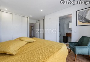 Moradia T5 De 2022 Com Piscina A 10 Minutos Do...