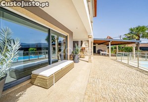 Moradia T5 Com Piscina E Jardim, A 5Min De...