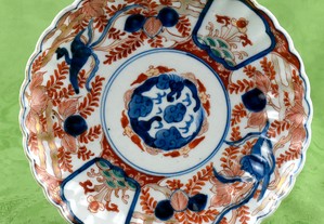 Prato de porcelana do Japão decoração Arita Imari, Período EDO nº 2