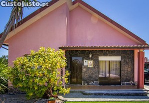 Moradia T8 Com Terreno, Com Potencial Para...
