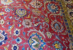 Tapete Persa antigo em fio de lã