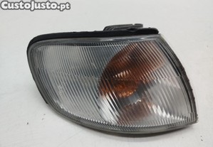 Farolim De Pisca Frente Direito Nissan Almera I (N