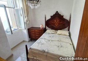 Quarto no centro de Faro