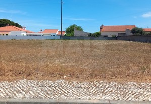 Terreno urbano com 2000m2 em Samora Correia