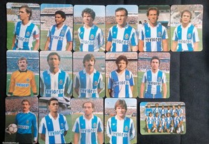 16 calendários com os jogadores do Futebol Clube do Porto, uma edição Caima Expresso no ano de 1989