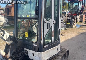 Mini giratria Hitachi zaxis