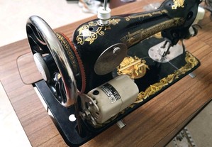 Máquina de costura Singer (Singer Manufacturing Company)