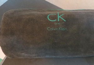 Necessaire Calvin Klein - Novo e com etiqueta Cor - verde